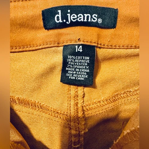 d.jeans Women’s Jeans, Size 14 - Picture 4 of 7